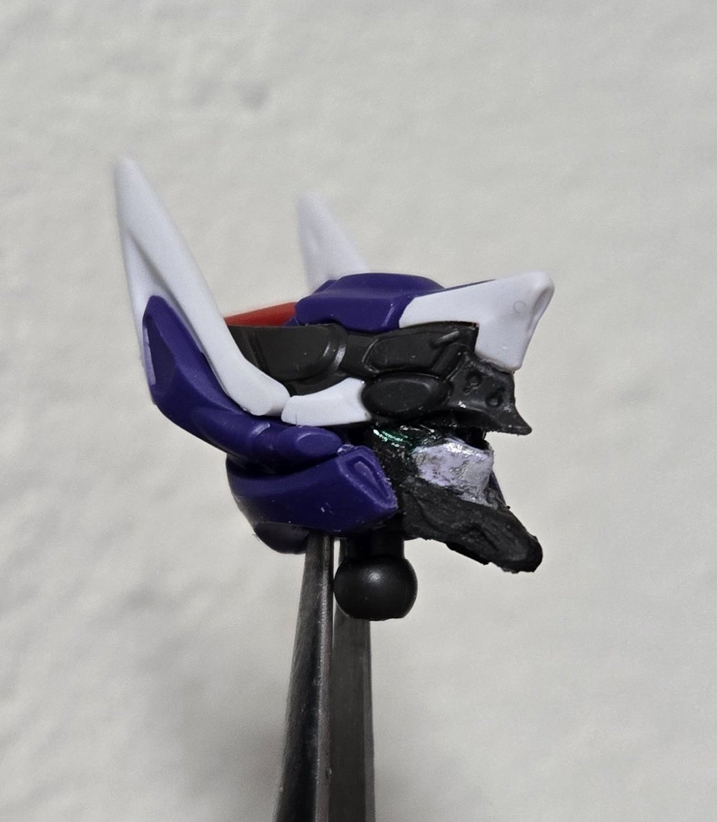 yabusame_ru's tweet photo. ジフレドにガンダムフェイスいれてみたけど結構いいのでは https://t.co/4QUh46Wkhc