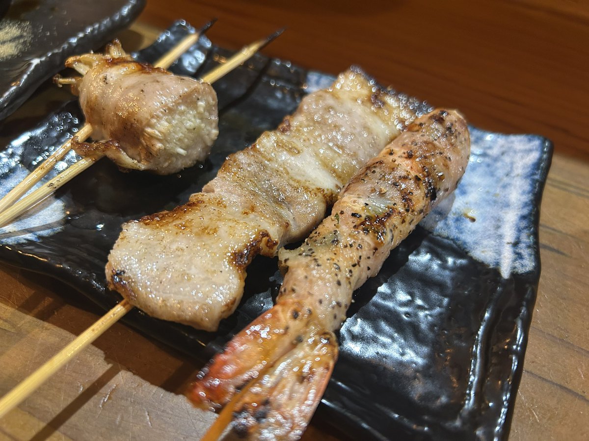 motoninjya's tweet photo. 博多のとりかわはじめて食べたけど、美味い https://t.co/9glsbMK3SU