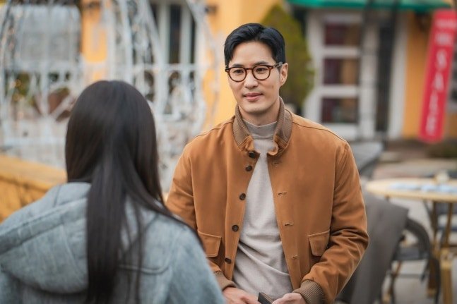 k_dramaindo_'s tweet photo. Drama #OKLetsGetDivorced gagal menembus rating 1℅ , sampai episode terakhir ratingnya hanya tembus sekitar 0℅
#OKLetsGetDivorced bercerita tentang pasangan yang telah lama menikah namun sedang di ujung tanduk perceraian.
https://t.co/9oB3gZ0m81 https://t.co/y5no2G5k3C