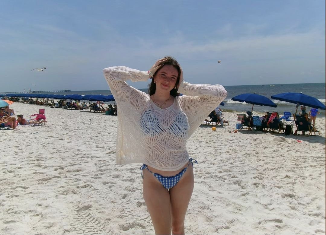 Bop_irl_'s tweet photo. New submission !! Here Emma Flippin 18y slut ! Be hard for this pretty bop https://t.co/EkdhqLX21l