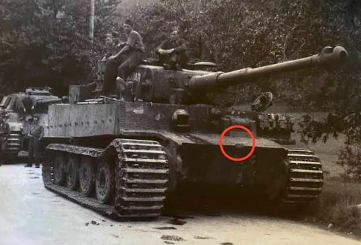 Tom_Antonov's tweet photo. The Tiger I known as 114/Bretagne, restored by the Musée des Blindés de Saumur 🇫🇷, is now officially operational and capable of driving once again. This makes it, alongside Tiger 131 (Bovington 🇬🇧), one of only two fully functional Tiger I tanks in the world. Remarkably, the engine fitted to 114 is still its original one.
This particular Tiger I is displayed with French markings, reflecting its history after being captured in 1944 and put into service by the Free French Forces. In fact, the tank spent more time serving under French colors than it did with the German forces.
Its identity was eventually confirmed through several distinctive features, notably a small dent on the front of the hull and its damaged or twisted muzzle brake.
via museedesblindés & militarymachinefr / INS