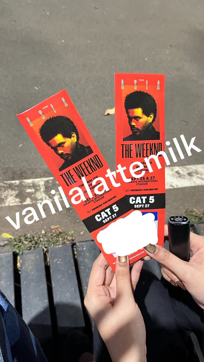vanilalattemilk's tweet photo. WTS WANT TO SELL THE WEEKND IN JAKARTA

CAT 5 - 2 TIX - DAY 2

✅ COD Venue
✅ Underprice
✅ Sudah jadi WB
✅ Reasonnya karena upgrade section

yang mau nanya detailnya bisa langsung dm aja yaa #TheWeekndinJakarta https://t.co/XVaFsxAAju