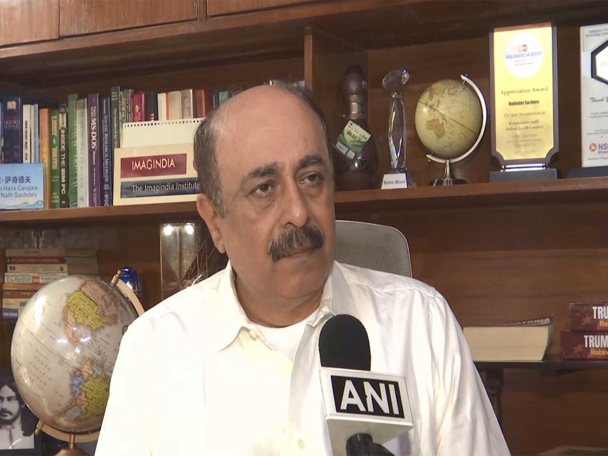 ani_digital's tweet photo. “Same old speech for domestic audience”: Foreign affairs expert Robinder Sachdev slams Shehbaz Sharif’s UNGA address
Read @ANI Story | https://t.co/pBluR1d20D
#ForeignAffairsExpert #RobinderSachdev #ShehbazSharif #UNGAAddress https://t.co/vw7fVGYI74