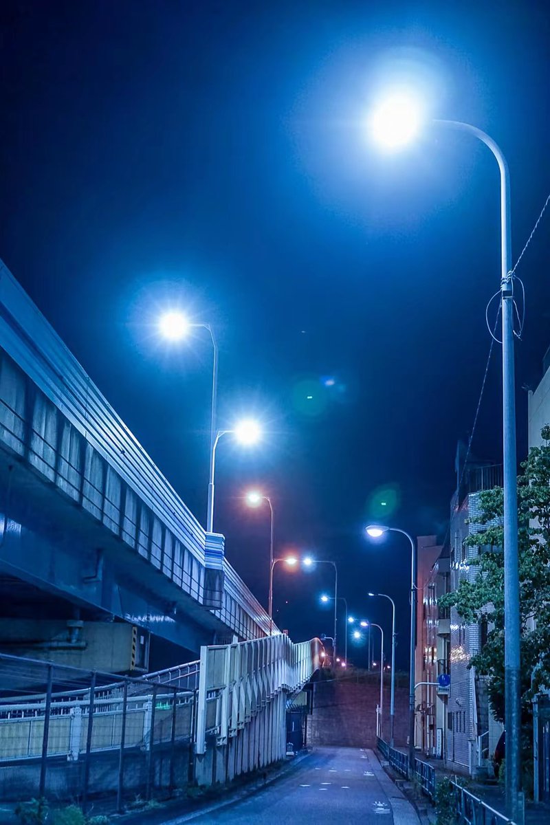 chill2001night's tweet photo. こういう夜が好きな方いますか？ https://t.co/zZ6nezspoE