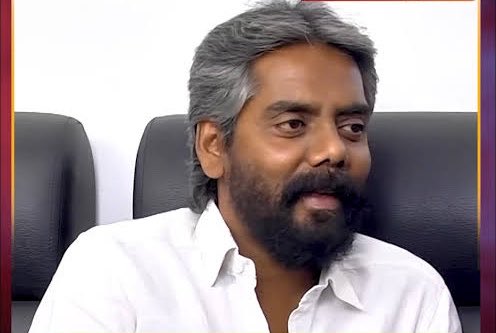 Raghul_018's tweet photo. indhalu voice la edha pesnalum vazhkai thathuvam mari iruku https://t.co/JyOAdSYFOW