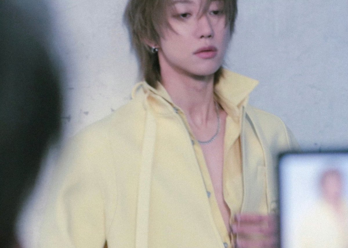 8starsINA's tweet photo. 260926 XCSS weibo update 

The red light in the darkroom came on, and the film waited to be developed.
As the image gradually emerged, a typical afternoon in the life of Xu Minghao was preserved in its entirety.

#徐明浩 #디에잇 #Minghao #THE8 https://t.co/lyamzjIRG3
