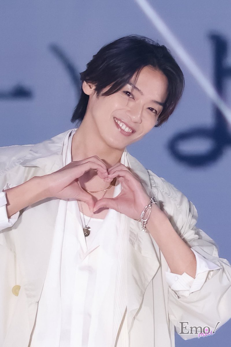yum165034398671's tweet photo. Hey!Sɑy!JUMPあまりにも不老すぎる
30代後半突入してからビジュが最高潮なのすごい…特にこの2人
髙木雄也（36） 伊野尾慧（36） https://t.co/P4BLVa3byi