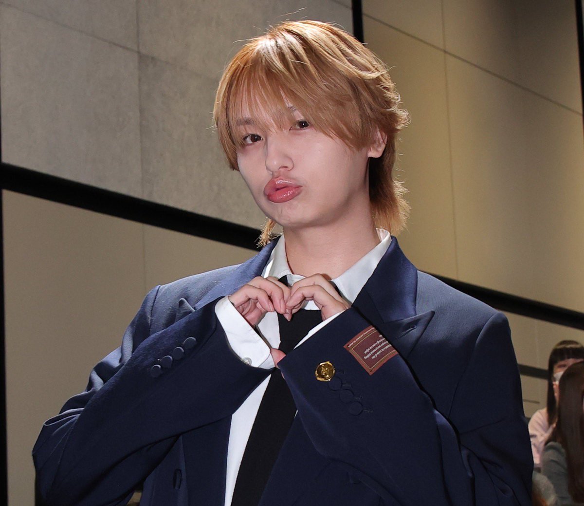yum165034398671's tweet photo. Hey!Sɑy!JUMPあまりにも不老すぎる
30代後半突入してからビジュが最高潮なのすごい…特にこの2人
髙木雄也（36） 伊野尾慧（36） https://t.co/P4BLVa3byi