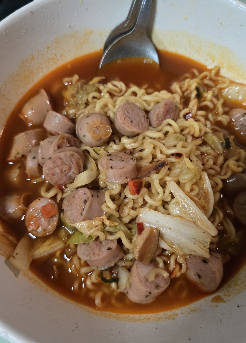 T0Hu14's tweet photo. รามยอน ซองสุดท้าย 
อาหาร ผปสภ. 
😑🍜😑 https://t.co/XGePVZQ5gS