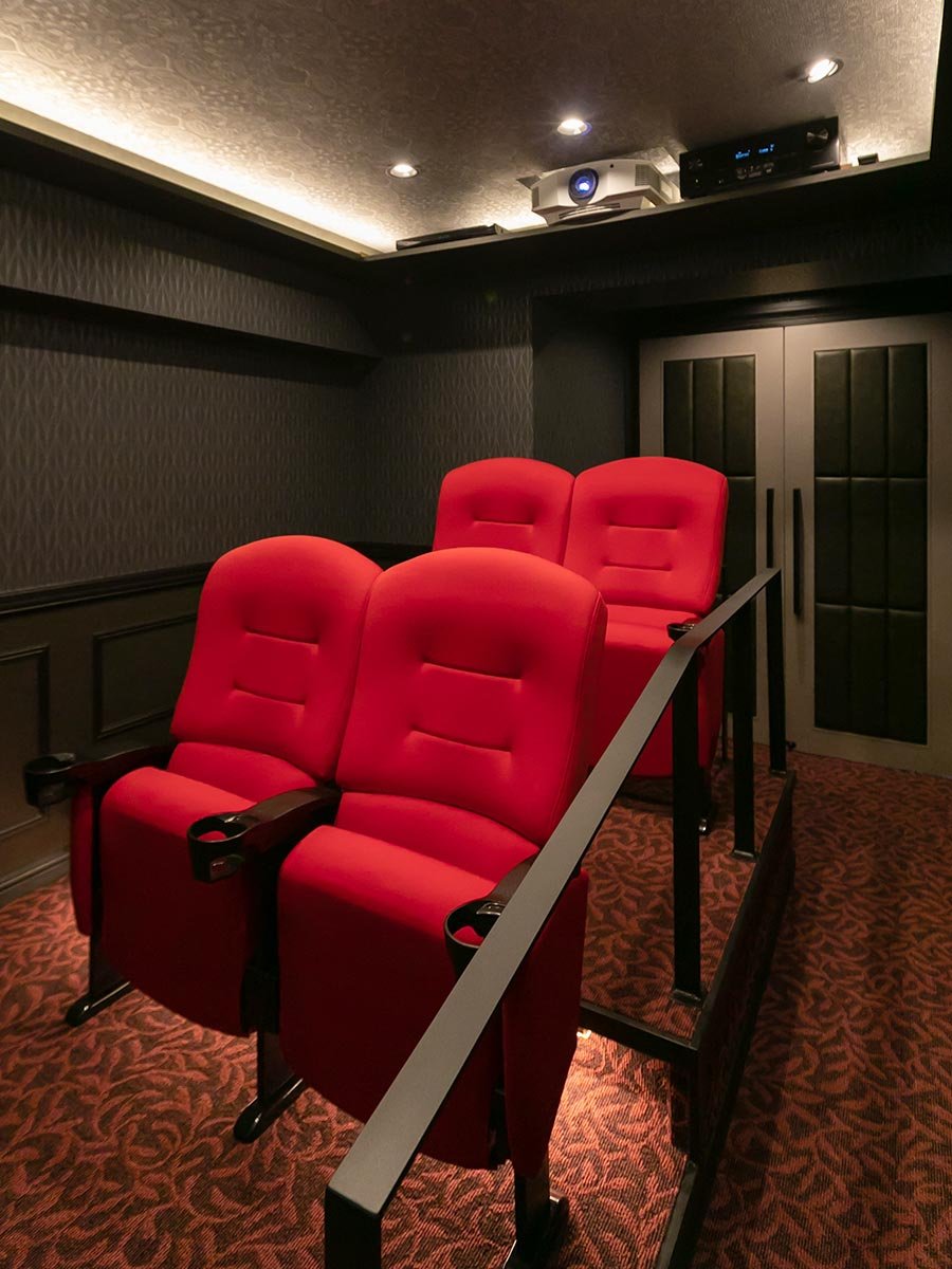 shivanillaitame's tweet photo. 前に見た物件とは違うけど、名古屋で部屋の中にミニシアターがついてるやつ見つけた。滅茶苦茶良い。 https://t.co/LqHQyOKLqK