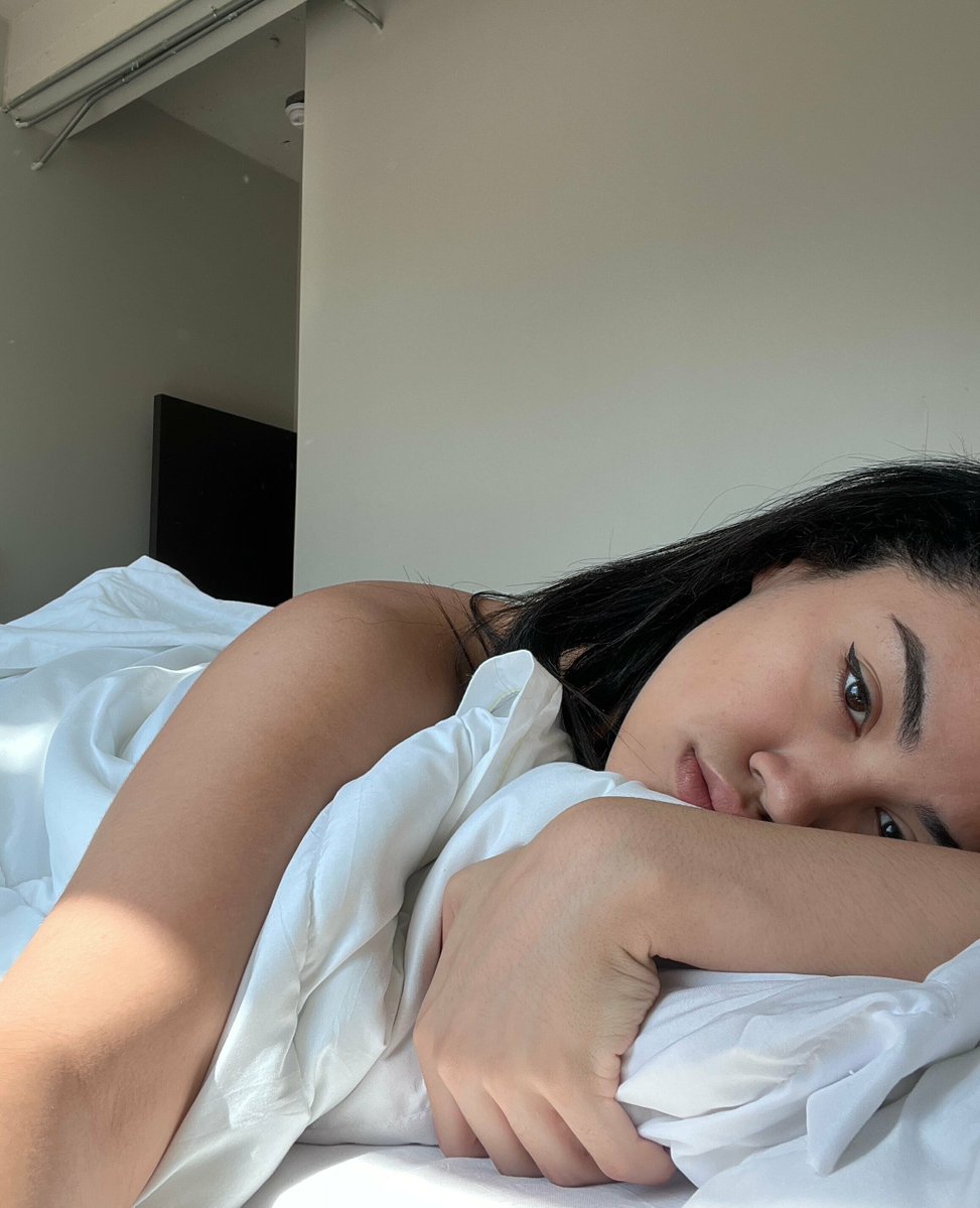 ashle_Yy1's tweet photo. Is that dick up and hard? Who can I cum with on FaceTime? #minneapolisfreaks #mnfreaks #mnlinks #Minnesota https://t.co/0sAFUFhTMP