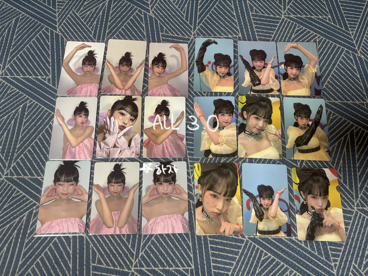asdfgh03321's tweet photo. 예나 포카 

준등기 +0.2 

최예나 yena 시즌 그리팅 시그 과일 2023 2024 굿모닝 스마일리 스마트폰 네모네모 러브워 미공포 포카 일본 팬미팅 랜덤팩 해피뉴이어 재팬 미공포 팬미팅 하트 https://t.co/otCZKTDs7a