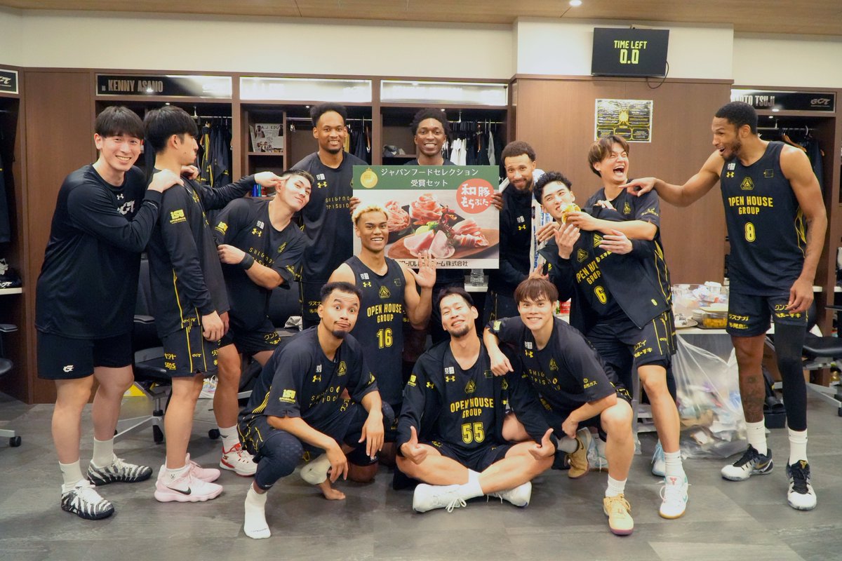 gunmacrane3ders's tweet photo. 🔥#ONFIRE賞 🔥

9/26は #スタンリー・ジョンソン 選手が受賞🥳

「グローバルピッグファーム株式会社様 ご提供
 和豚（わとん）もちぶたジャパンフードセレクション受賞セット（https://t.co/gb6wPTXfr5）が送られました！🎁

次の試合もたくさんのファイアお待ちしてます！👊

▼バスケットLIVEの登録はこちら！
https://t.co/8znI1bYHCn

#群馬クレインサンダーズ