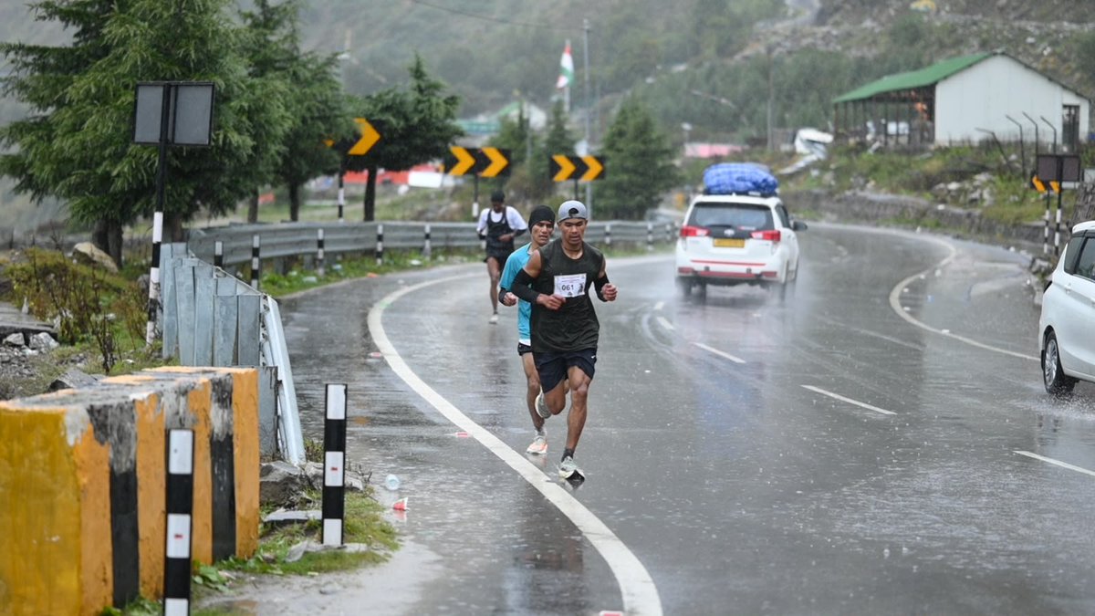 IbexRadioTarana's tweet photo. Some glimpses from Day 2 of the MTB Challenge 🏃♂️🏔️
Men’s Run — energy, endurance and the spirit to push beyond limits! 🔥💪
#MTBChallenge #Day2 #MensRun #SomeGlimpses #MountainRun #Uttarakhand #Adventure #PahadiVibes #RunBeyondLimits https://t.co/Z4WZnNyyjG