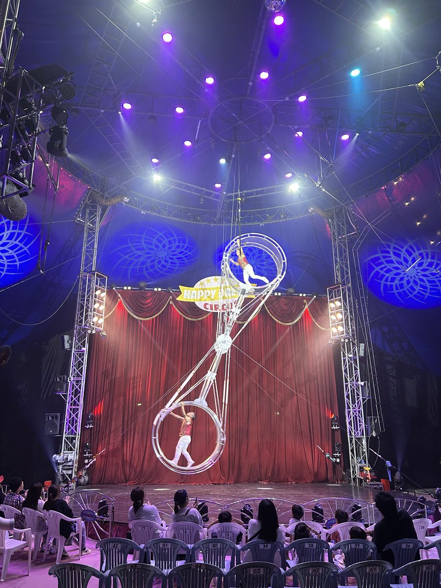 tkm_yuko's tweet photo. 今日は熱田イオンの駐車場で開催されてるサーカス🎪を観てきました。ラテン系の乗り🎶で楽しかった✨
#ハッピードリームサーカス https://t.co/jQTwllCFNy