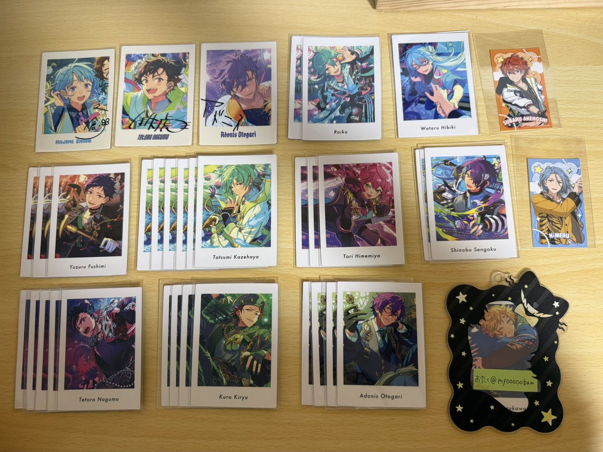 myooooobuu's tweet photo. 【交換】あんスタ　ぱしゃっつ　カードダス　ラブレッツ　周年　コレ缶
（譲）画像
（求）カードダスR宙＞N宙＞同異種宙
10/4池袋にてお手渡し可能です。郵送◎
メロアスはRの場合単体交換可能ですが、他の場合2.3.4枚目を含んでいただける方を優先いたします。
検索からでもお声掛けください。 https://t.co/GKJchtjFu9