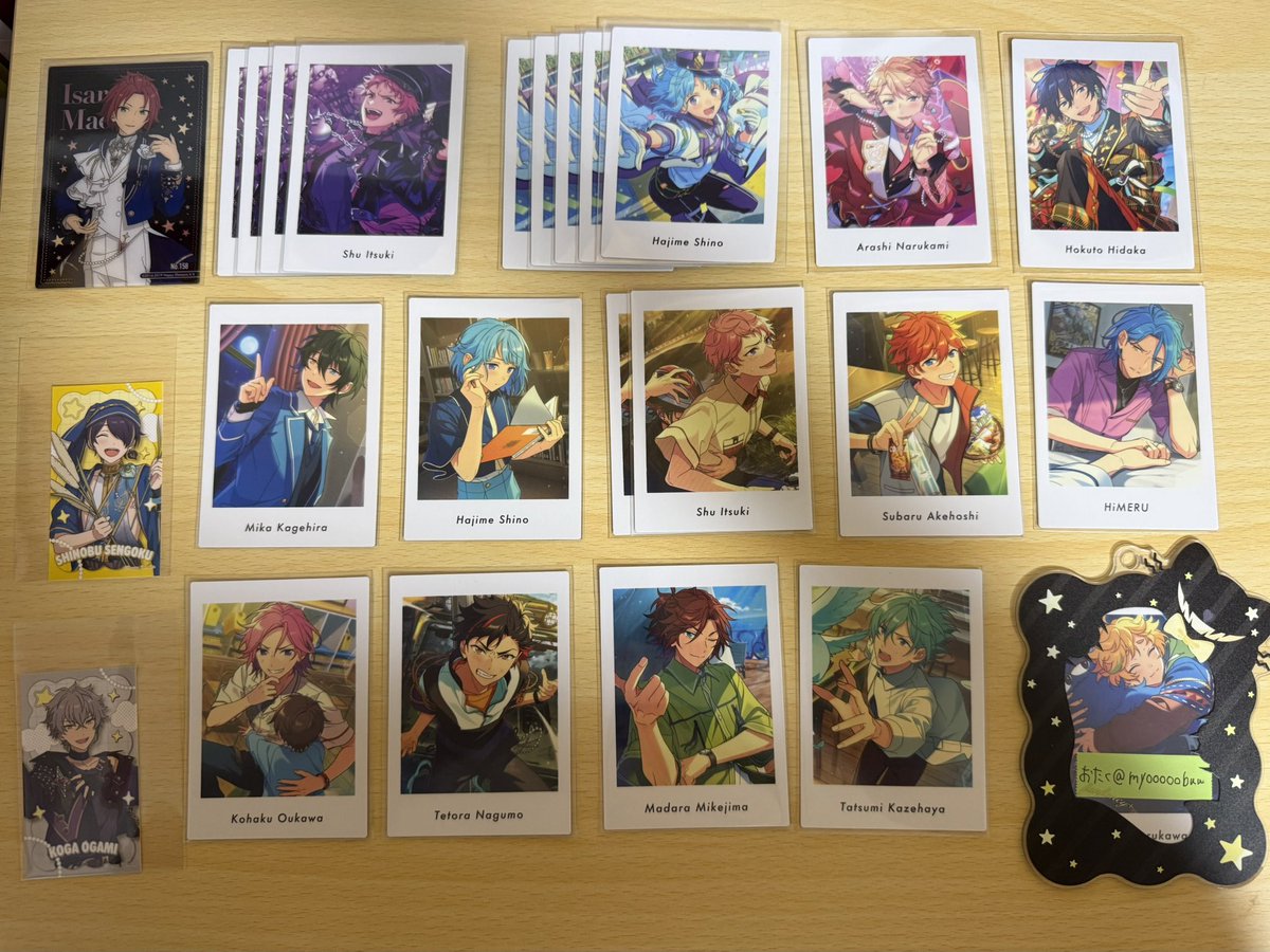 myooooobuu's tweet photo. 【交換】あんスタ　ぱしゃっつ　カードダス　ラブレッツ　周年　コレ缶
（譲）画像
（求）カードダスR宙＞N宙＞同異種宙
10/4池袋にてお手渡し可能です。郵送◎
メロアスはRの場合単体交換可能ですが、他の場合2.3.4枚目を含んでいただける方を優先いたします。
検索からでもお声掛けください。 https://t.co/GKJchtjFu9