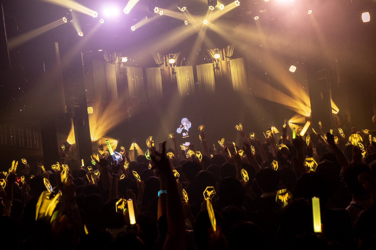 HACHI_MUSICINFO's tweet photo. 🐝#HACHI 4th ONE-MAN Live "Revealia"🐝

お越しいただいた皆さま、
配信でご視聴いただいた皆さま、
本当にありがとうございました✨

引き続き #HACHI の応援をよろしくお願いします！

🎫配信チケット発売中
https://t.co/FgB6ID8uOK

#HACHI_Revealia https://t.co/Z9wUmDUFzr