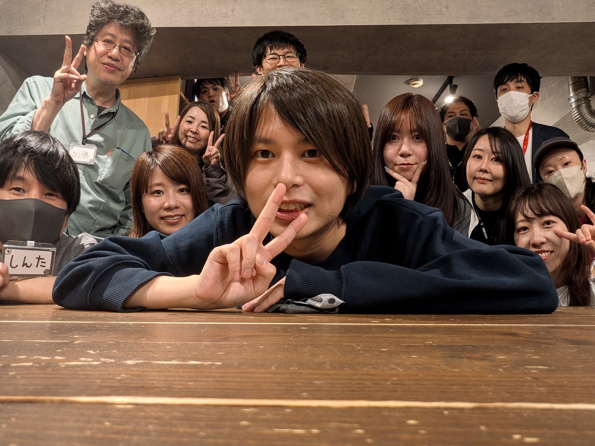 3UaOqkTqD2s8sye's tweet photo. おしとやかオープン貸切/浦さん、柏村さん

「わたし、しゅうさんとのエピソードあります！😎」と、なぜか神が窮地に追い込まれる神村、すごかった

ルームで初めてGМの柏村さんに議論時間巻いてって頼むほど焦るいいレギュ😶

みなさん、ありがとう！！
元気になりました〜 https://t.co/szZO5VieCU