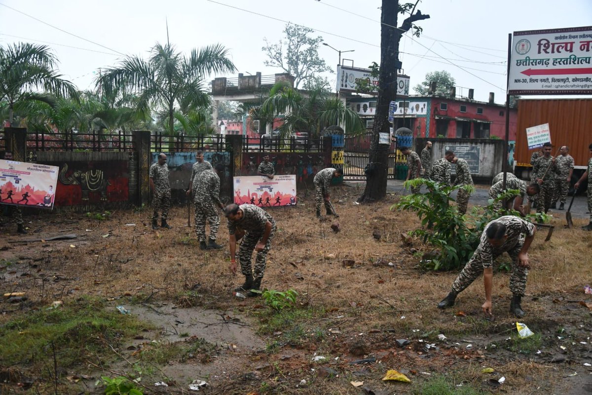 commandant188's tweet photo. As part of the Swachhata Hi Seva Campaign 2026, personnel of 188 BN CRPF actively participated in cleanliness and sanitation activities, reaffirming the commitment towards a cleaner, greener and healthier environment. @CTGSECTORCRPF @DigJagdalpur #crpf #SwachhataHiSeva https://t.co/NWrbWSkVpP