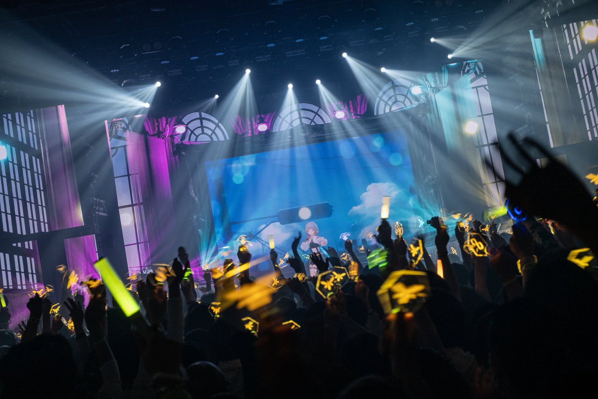 8HaChi_hacchi's tweet photo. HACHI 4th ONE-MAN LIVE 
"Revealia" 無事閉幕！！！

会場に来てくれた、そして配信で見てくれたBEESたち、本当に本当にありがとう！！

前回の"Unlockture"から始まった"自己開示"の物語。皆のおかげで無事に走りきることができました！！
最高の音楽、最高のチームメンバー、そして最高のBEESたち。皆さんのおかげでこの一瞬が輝かしいものになっています。

たくさん声出したね！たくさん歌った！楽しかった！！この喜びを絶対に次に繋げていきたいし、これからも走り続けていきたい！！

みんなの事を心から愛しています。
本当にありがとう！！！大好きだよ！！！！

#HACHI_Revealia