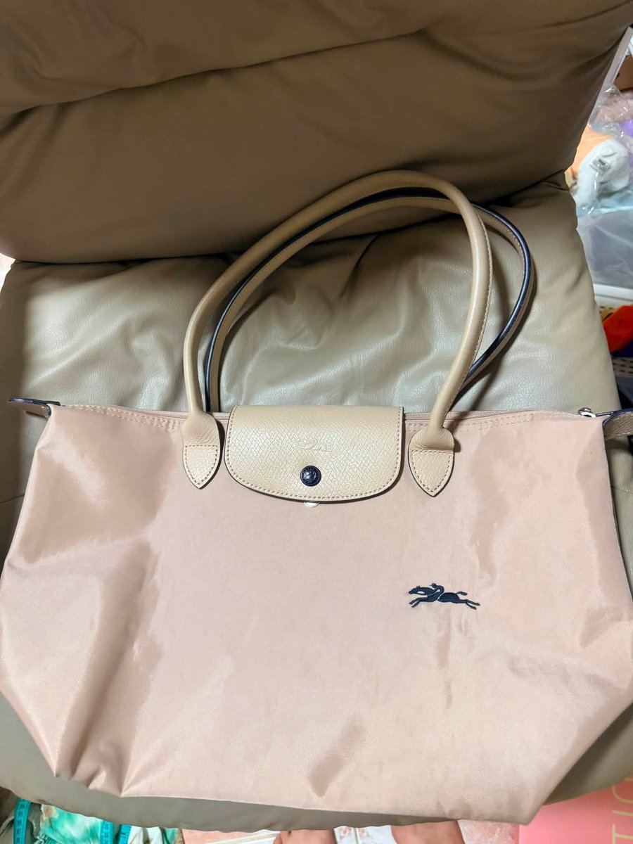 mayshopp_'s tweet photo. 📍  M Long Pink Tea 📍
( สภาพ99%เลยค่ะ )
ส่งต่อ  1,200 รวมค่ะ 

#ส่งต่อกระเป๋า #ส่งต่อcoach #ส่งต่อlongchamp #ส่งต่อlongchampแท้ #longchampthailand #กระเป๋าแบรนด์เนม #coachthailand #longchampแท้มือสอง https://t.co/vjZUBLPnCS