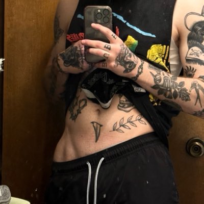AngelsOverAshes's tweet photo. #NewProfilePic https://t.co/I06fRsJkmF