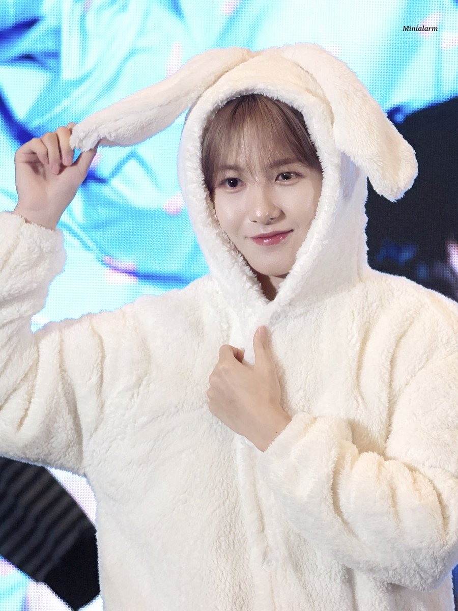 minialarm_sy's tweet photo. 🐰💋
#InternationalRabbitDay
#RENJUN #nct런쥔 #런쥔 #ロンジュン
#nctdream #nct https://t.co/Iupjv1uvtT