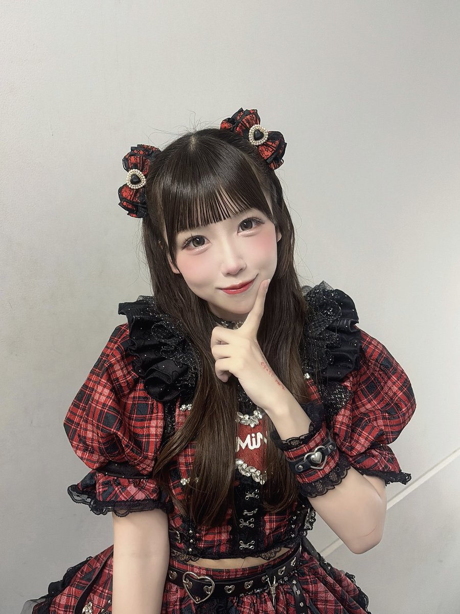 iMiN__latte's tweet photo. 赤色担当リーダー紅音らてはじめませんか？❤️
オン眉気味になっちゃった(  ･᷄ ᴗ･᷅ )ゝ♡ https://t.co/VBXJuTFRQq