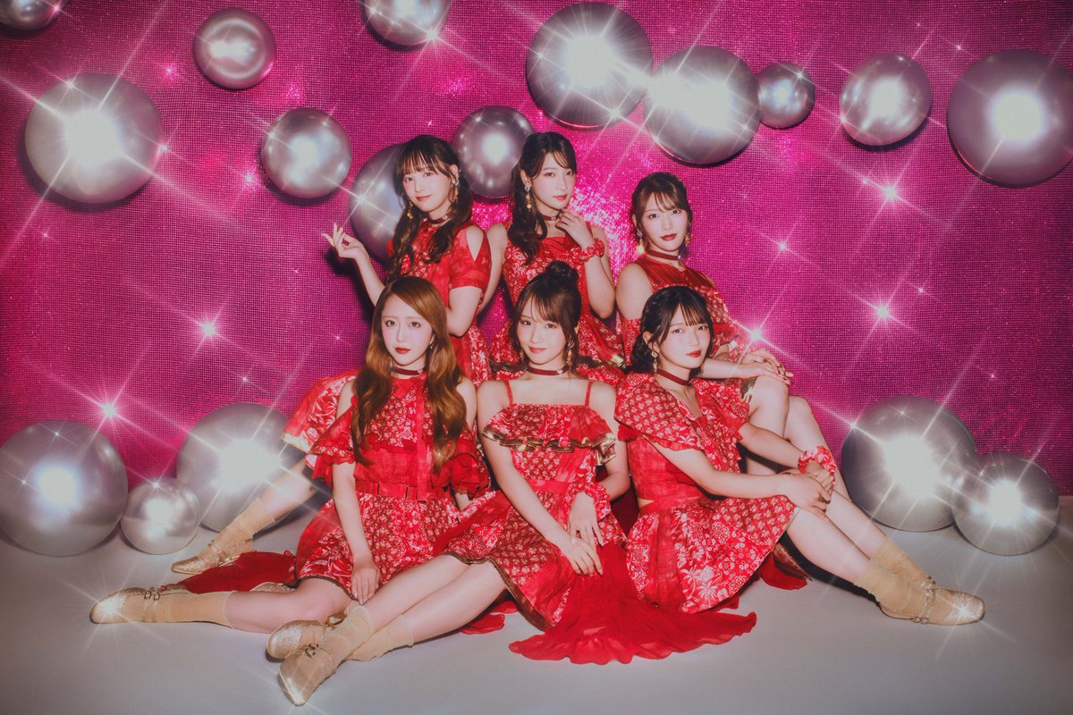 echoes_label's tweet photo. 𝗡𝗘𝗪 𝗥𝗘𝗟𝗘𝗔𝗦𝗘

佐久間宣行のYouTubeチャンネル「NOBROCK TV」から誕生した6人組アイドルグループ・DRAW♡MEが、10月14日(水)に「勝ち確♡ラヴ」をリリースすることが決定しました。

「アイドル×ギャンブル×応援歌」をテーマにした、DRAW♡MEにしか歌えないディスコ・ソングです。

さらに、新アーティスト写真と配信ジャケット写真も公開。

これからのDRAW♡MEの活動に、ぜひご注目ください。

@drawme_info

#DRAWME #勝ち確ラヴ