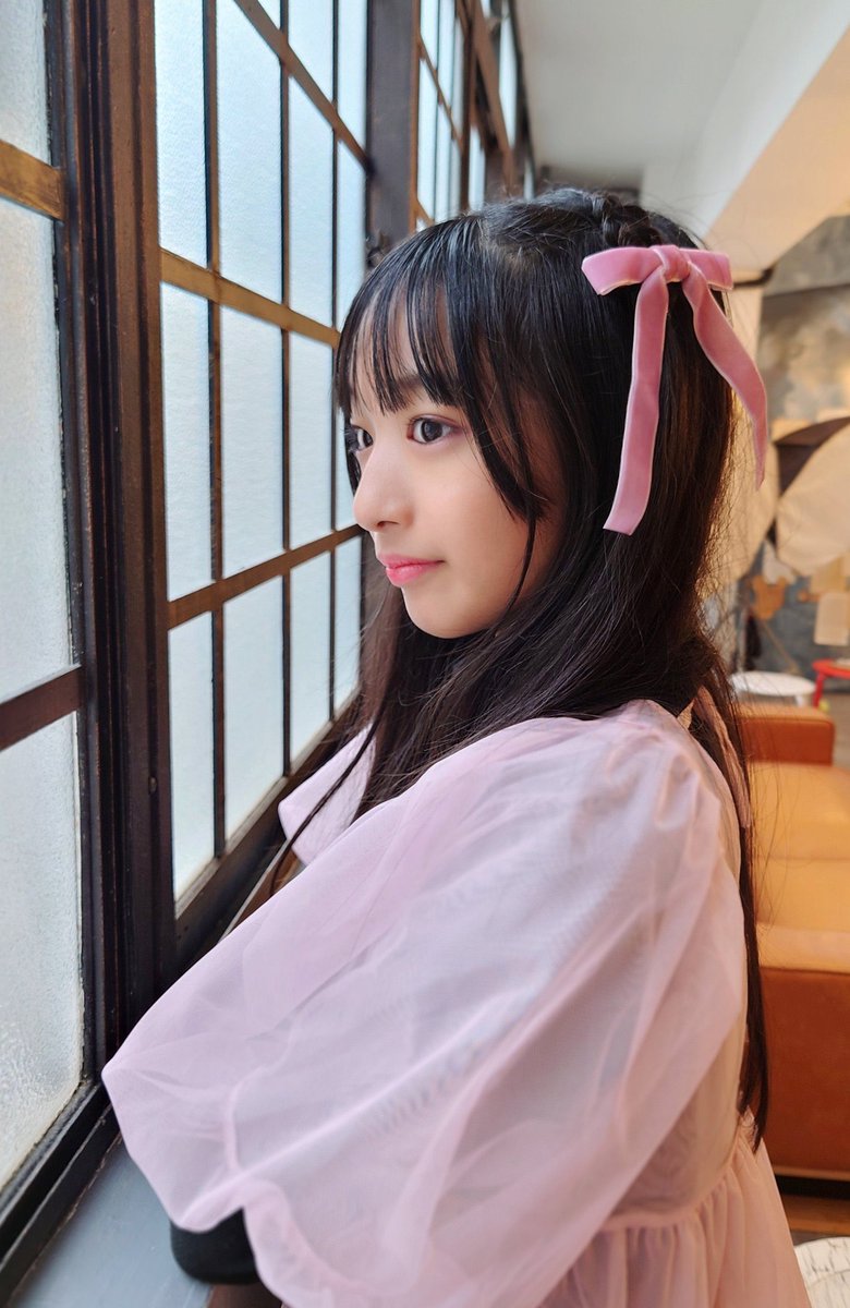 DP_AKINA's tweet photo. 明日は #さりい ちゃんのバースデー撮影会🎂📸があるよ！
ピコラビ全員いるよーｲｴｰｲ🐰
みんなでさりいちゃん💜お祝いしようね！
あきなの私服も楽しみにしててね𝜗𝜚˚⋆

さっきの写真で手に持ってた水色🩵のやつは韓国のチョコ🍫のお菓子だよ！
ちっこくて美味しかった😋

おやすみなさい😴
#PikoRabbit #谷口明奈  #撮影会
