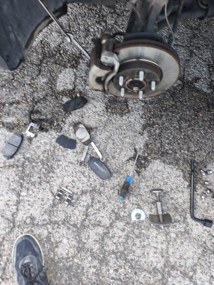 angelfay42's tweet photo. After sex, what I like doing most is working with my hands—like a project, a house, or repairing a car, a small plane, or a boat. I like doing things myself, and—if possible—teaching others and having them help me; you always learn new things. https://t.co/9IxPqK3B7Y