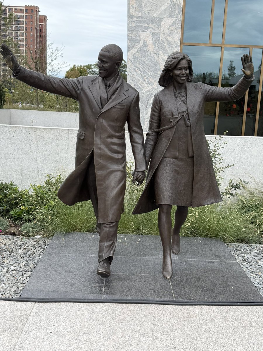CM_brand's tweet photo. Chicago! 😎📚👍🏾🎉❤️
I had the pleasure and honor to visit in 2026 #history #chicago #BusinessTravel #love #life #faith https://t.co/zHrWEgnk60