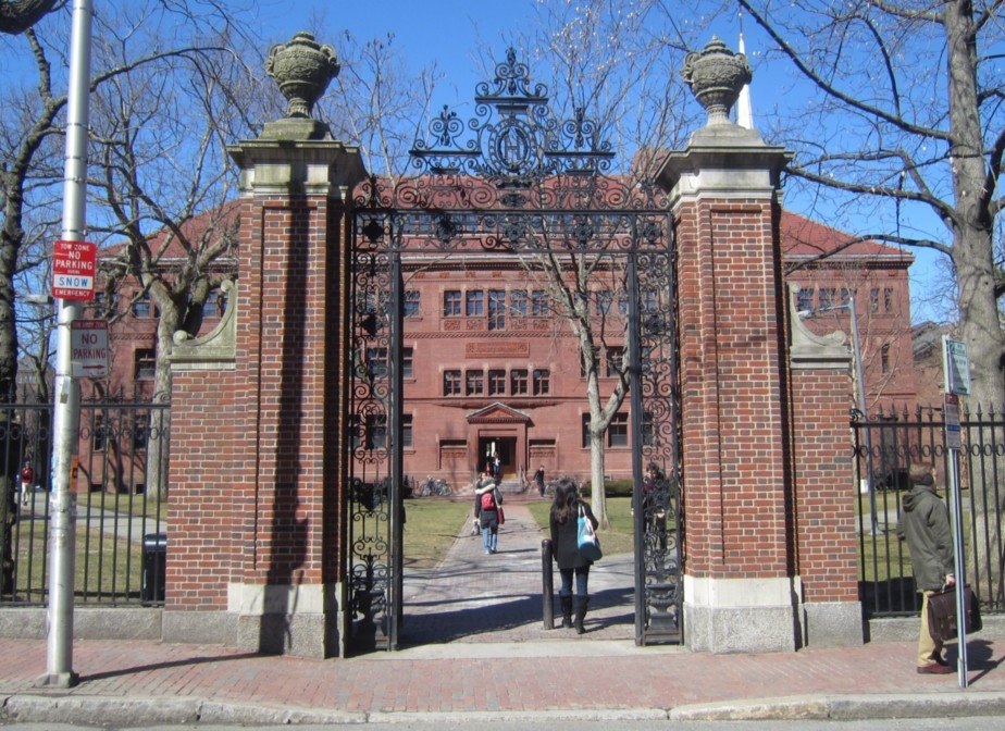 allan_tumusiime's tweet photo. @newvisionwire Harvard's gates. No glittering security systems, no shiny access-control systems. Nothing fancy. Just results. The publications and quality of alumni speak for themselves. https://t.co/34Weo7w31i