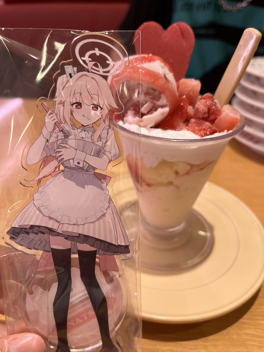 brrnt_LR8's tweet photo. 日本橋のコトブキヤで見つけたナツ
めっちゃかわいいナツ
ご飯美味しかったナツ

#ブルアカ https://t.co/Y21HQXspVC