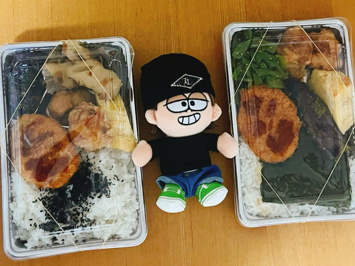 chabo7385367567's tweet photo. #上州屋
#タイムレスマン
帰り道ふと近いと気づいて買ってきた🍱
18時過ぎだったので4段あった選べるおかずは残り1段だったけど大満足✨唐揚げ卵焼きめっちゃ美味しい！ご飯もみちみちで超お腹いっぱい😂お昼に昨日の放送見た方が沢山来てくれて〜！とおっしゃってました🙌✨ https://t.co/CDAVhqUzgo