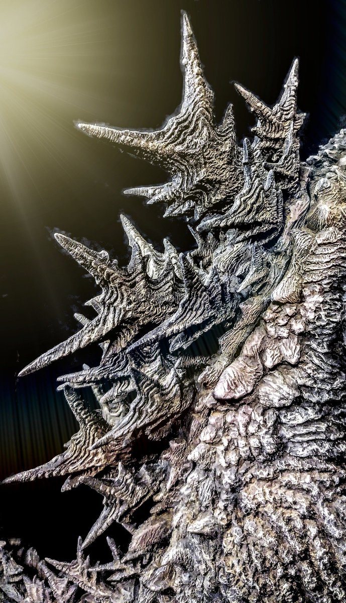 KOC_TOKYO59's tweet photo. KOC 28cmseries
GODZILLA2023
マイゴジのほぼ同じ形の背ビレがサイズちがいで並んでいる統一感が美しくてけっこう好きですね。-0.0ゴジラはまったくちがう形と並びですがこれは荒々しい感じがしていいと思います。 https://t.co/WpUyzImNBJ