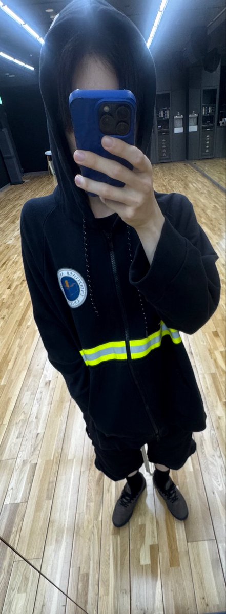 you___hwa's tweet photo. 비율 뭐야ㅋㅋㅋㅋ https://t.co/AfgsuWTnUS