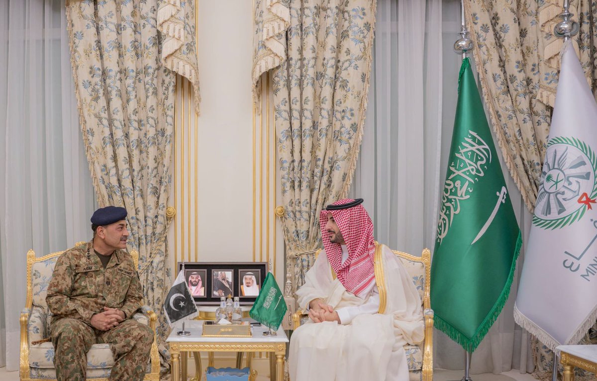 cryptostarss_'s tweet photo. Pakistan’s long-term security depends on professional institutions, strategic preparedness, modern capabilities, national resilience, and responsible engagement.
#DignifiedFMAsimMunir
#DefenderOfNationCDF
#PrestigeAsimMunir
#ShieldForSoilCDF
#VisionaryFMAsimMunir https://t.co/oG7ZuquGRs