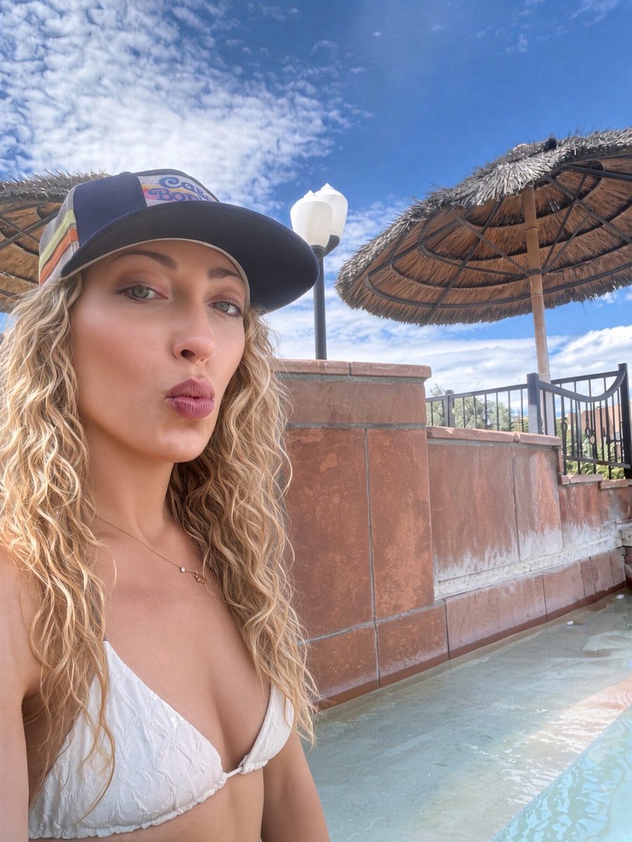 PerfectMinxxx's tweet photo. @FYLF0 omg the cum 👅👅👅 https://t.co/E9Tq8fdKHL