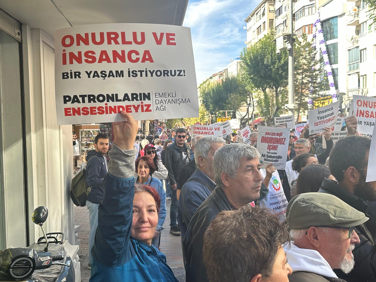 TKPeskisehir's tweet photo. Halkımızın canına ve ekmeğine kasteden bu sömürü çarkından hesabı mutlaka soracağız. https://t.co/hOWpIhXsTI