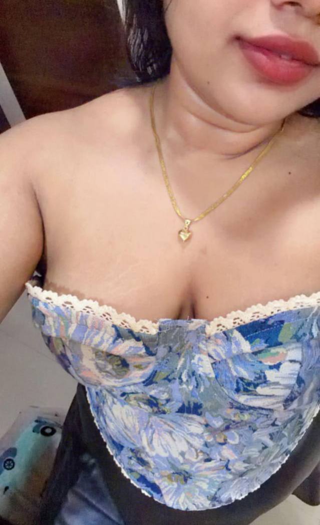 Priyagoddes4545's tweet photo. if you’re reading this, it’s already too your new year’s resolutions are crumbling and her vanilla shit clearly isn’t cutting it anymore
you’re restless and about to relapse for your favorite brat 🧸💗
i’ll be online alllll nighttt
video responses ♡ voice ♡ cam available https://t.co/AmtiXeWksT