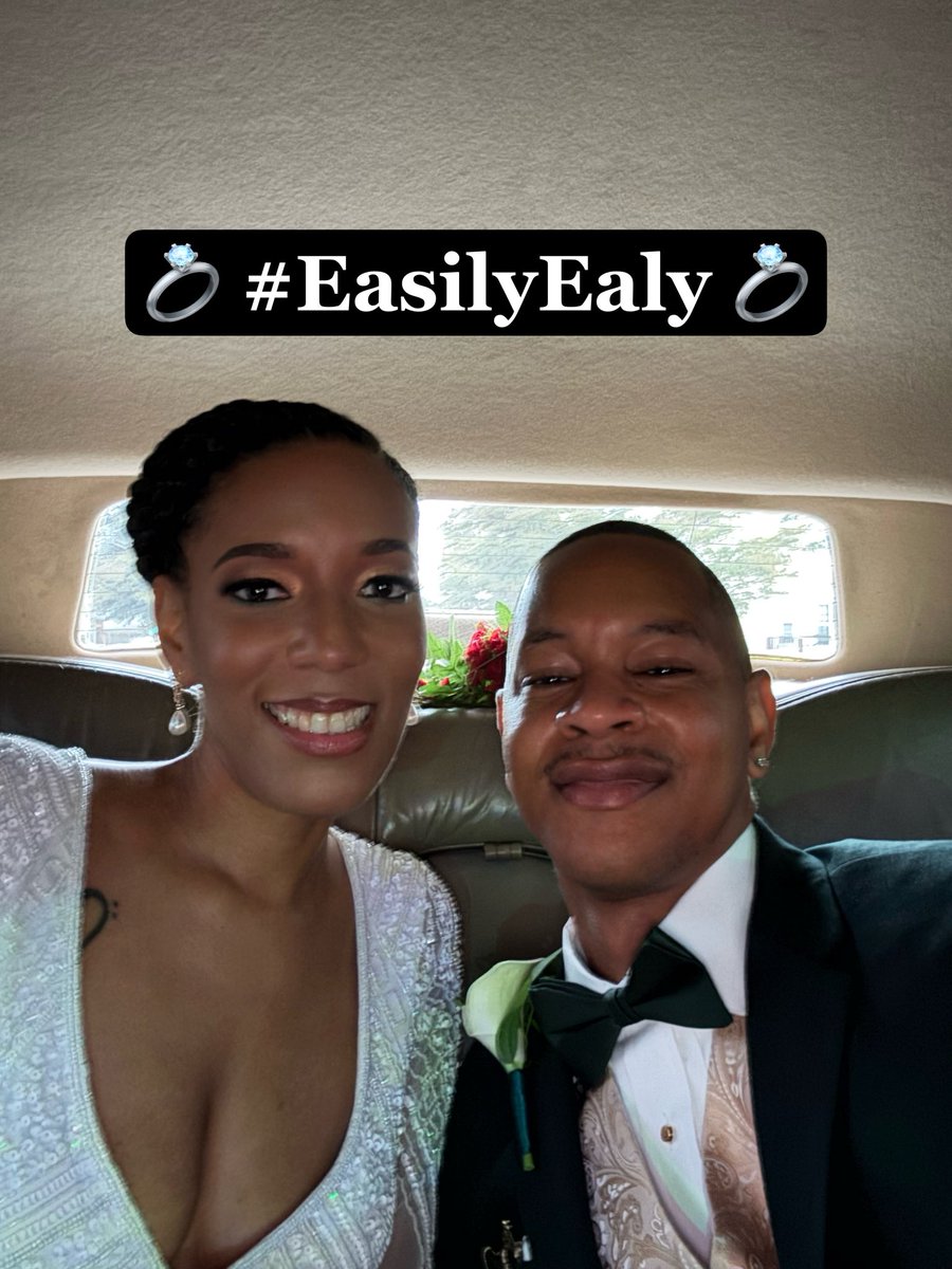 berto_la2ca's tweet photo. and 8 whole years later… 𝗪𝗘’𝗦 𝗠𝗔𝗥𝗥𝗜𝗘𝗗 𝗬’𝗔𝗟𝗟 💍 yesterday was 𝘦𝘢𝘴𝘪𝘭𝘺 the most love filled day of my life surrounded by the best people in the world #WeMetOnTwitter ♥️ https://t.co/XVb7LqwZkB