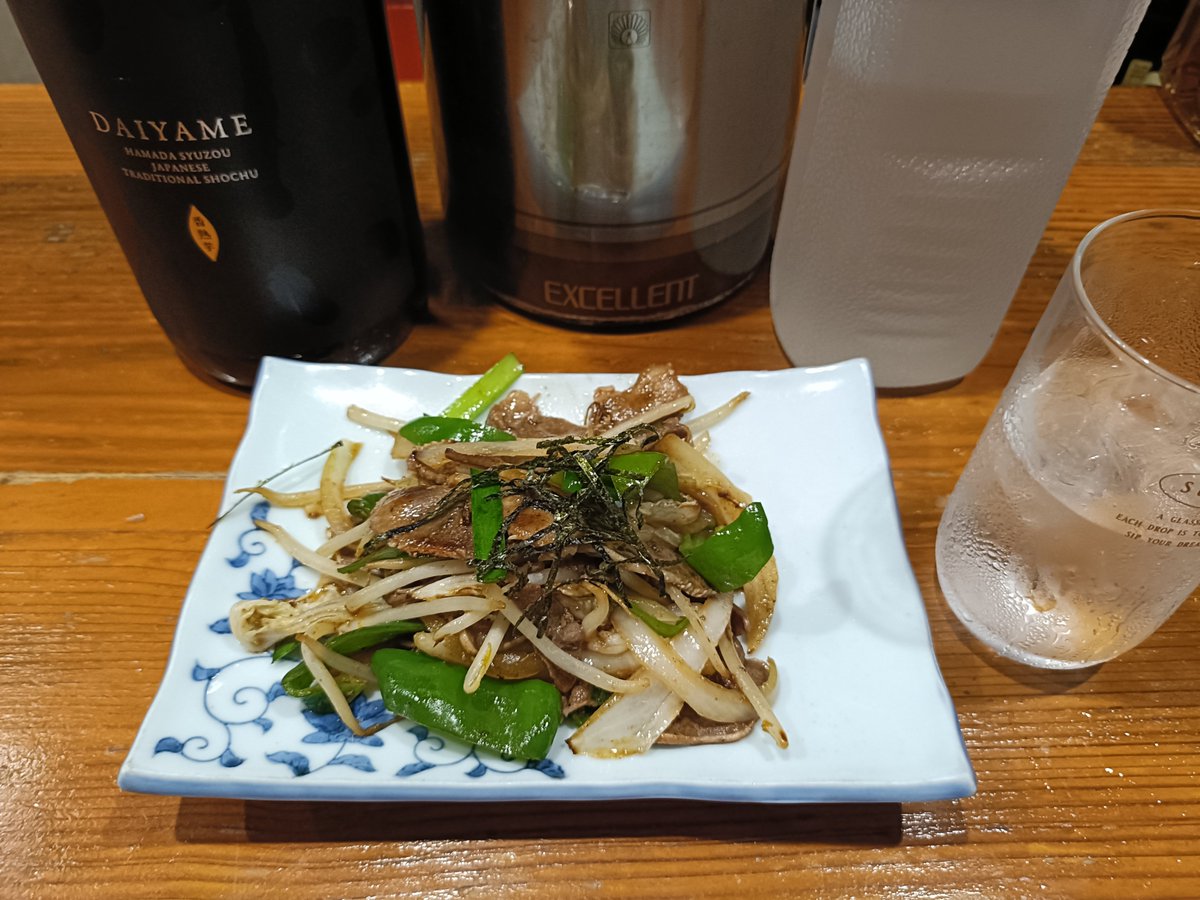 jack1311825's tweet photo. しげまささんです。白板メニューの豚タン野菜炒めをいただきました。美味しかったです。ご馳走様でした。
https://t.co/G5HUDmCbEo https://t.co/8lKXIaHnyM