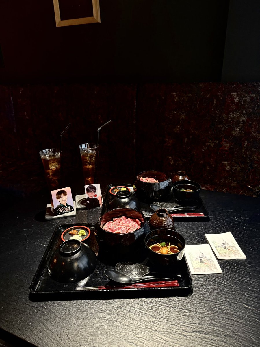 CHU4i3RYU's tweet photo. ★海鮮料理 雲丹しゃぶしゃぶ 工藤★

神戸三宮にある黒毛和牛のひつまぶし＞ᵕ＜✨🥩ランチだと安く食べれて大満足だし超満腹👌🏻💯🩶 https://t.co/KMuhzcUkrA