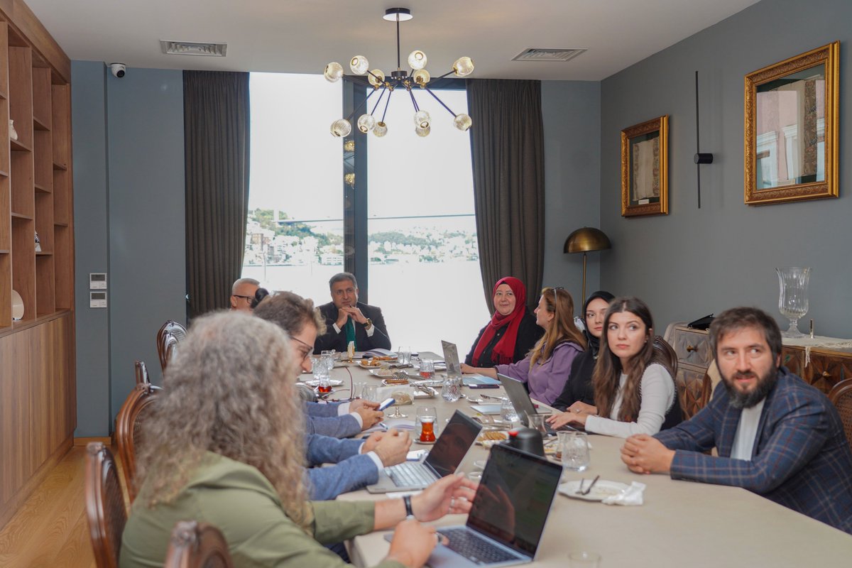 istanbulilmem's tweet photo. 🔺️ İl Millî Eğitim Müdürümüz Murat Mücahit Yentür’ün başkanlığında “İstanbul Öğretmen Akademileri ve Atölyeleri Süreç Değerlendirme ve Planlama Toplantısı” Sabancı Öğretmenevinde gerçekleştirildi. 

📍Beykoz

@tcmeb @Yusuf__Tekin @MucahitYentur https://t.co/W5IH0vEbz0