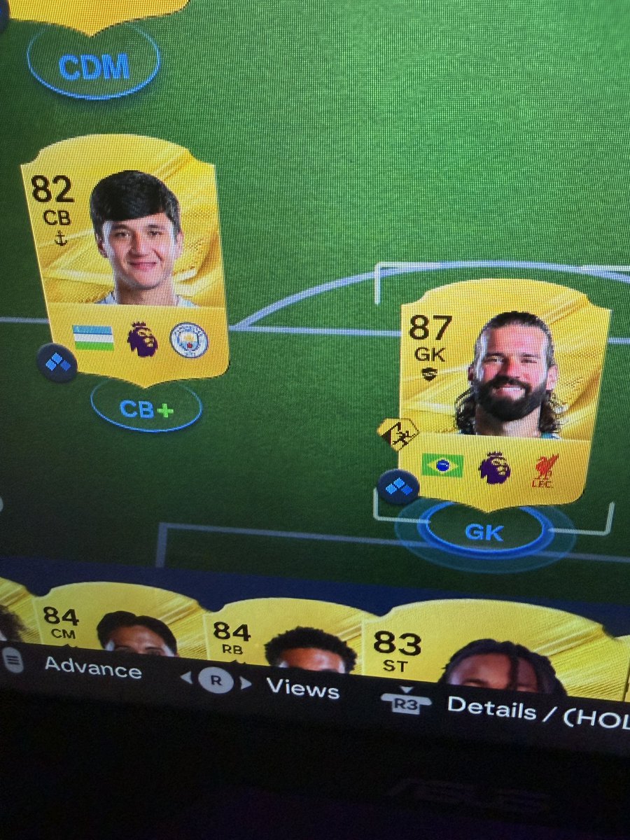 SaaSaa1032501's tweet photo. @SG1YT ايش تنصح وعندي كيكا نسختين ماخذهم ب ٤٩ الف رايك متئ ابيع https://t.co/s7HOplv8nu