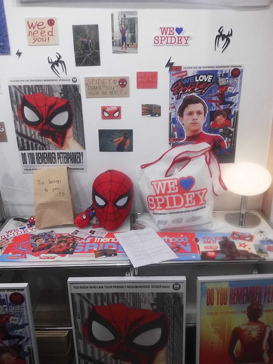 13wcx4's tweet photo. #스파이더맨 #WES2SPIDEY
 피터파커와 피터파커를 사랑하는 사람들로 가득찬 공간♪ 엄청나게 잘 꾸며져있고 굿즈도 귀여웠어요🕷️🕸️ 그리고 음료가 생각보다 맛있음 https://t.co/K4IR53JVJX