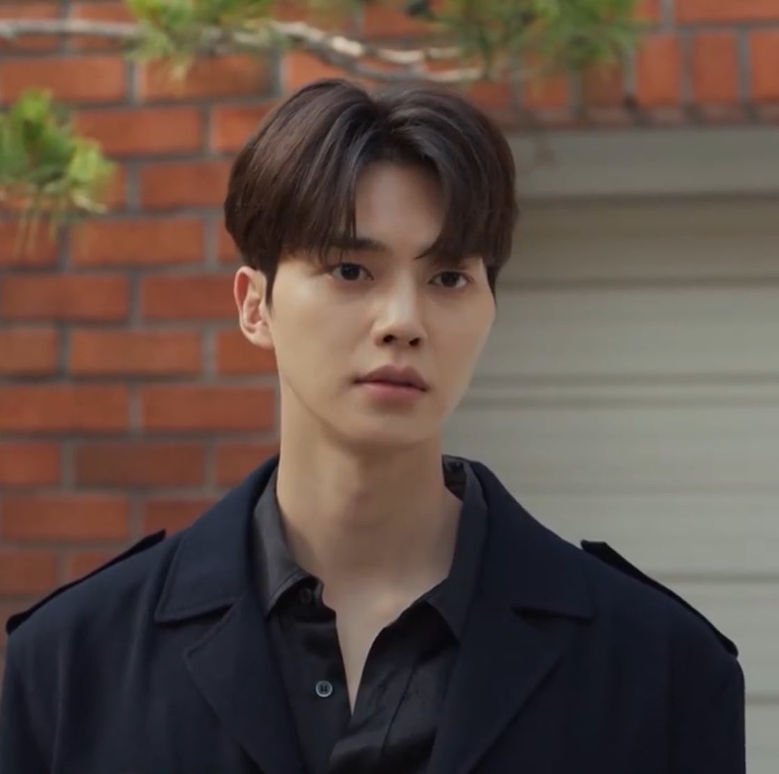 bcitsmine's tweet photo. Love.                                                         Revenge. https://t.co/jd3FIGMLnU