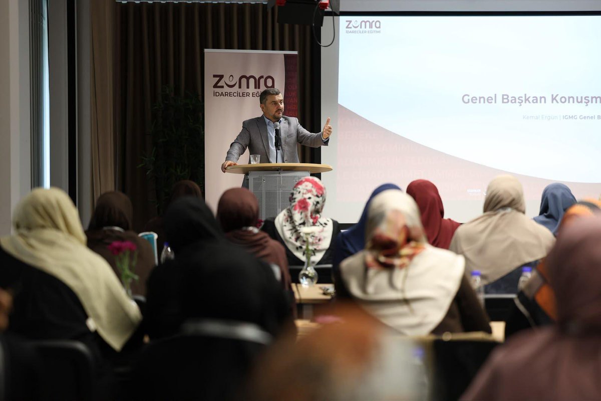 kemalerguen's tweet photo. Kadınlar Teşkilatımızın hayata geçirdiği "Zümra İdareciler Eğitimi" programının ilk modülünde kıymetli idarecilerimizle bir araya geldik. "Teşkilat Bilinci ve Dava Şuuru" ana temasıyla gerçekleşen bu buluşmada kardeşlerimize hitap ettik. Teşkilatımızın yarınlarını omuzlayacak kadroların yetişmesine vesile olan bu verimli çalışma için emeği geçenleri tebrik ediyor, tüm idarecilerimize muvaffakiyetler diliyorum.